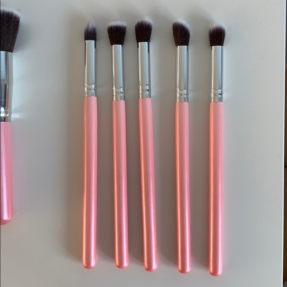 Makeup brush set 💄 - Picture 3 of 3